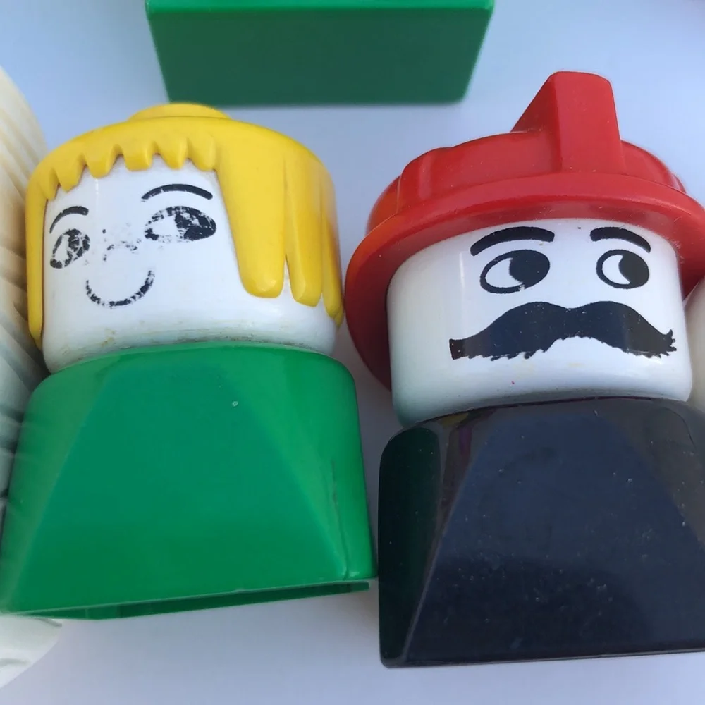 LEGO Duplo 1977 Farm Vintage Duplo Horse Sheep Mustache Man and wife 1977